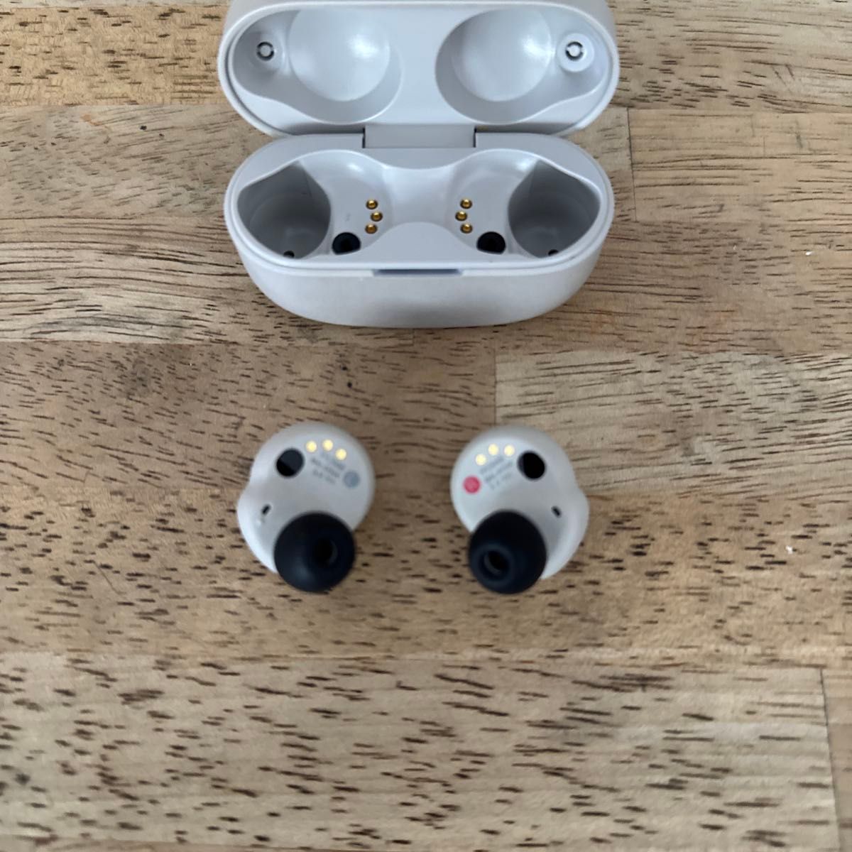 新品純正バッテリー交換済 SONY WF-1000XM4 プラチナシルバー ソニー