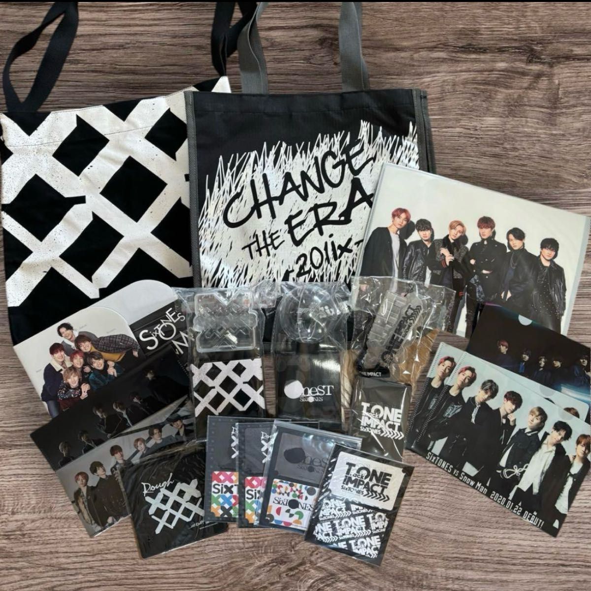 最終値下げ 近日削除 【美品】SixTONES ライブグッズ まとめ売り