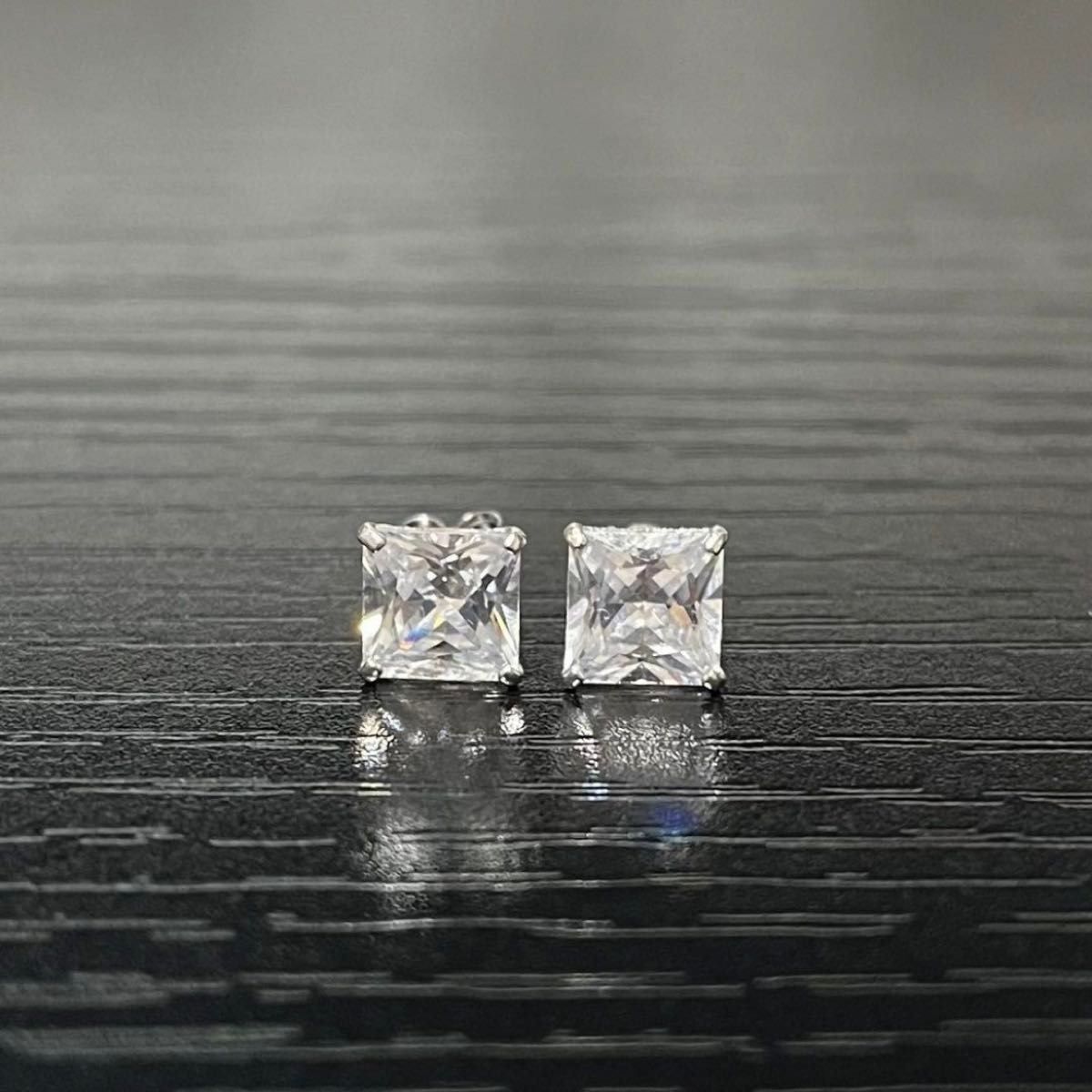 AVALANCHE アバランチ 14Kホワイトゴールド スタッズ ピアス