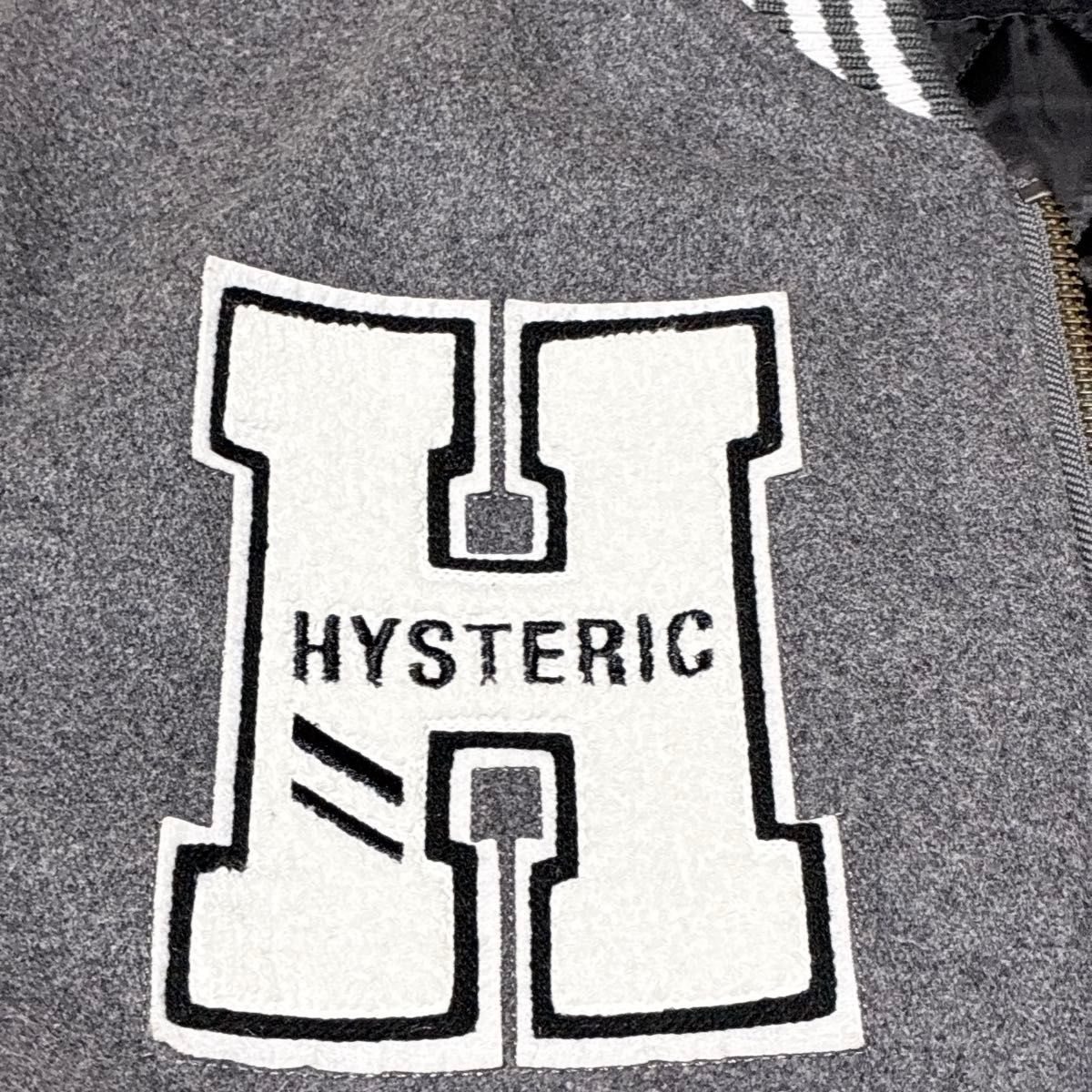 ウィンダンシー ヒステリックグラマー コラボ スタジャン 袖レザー