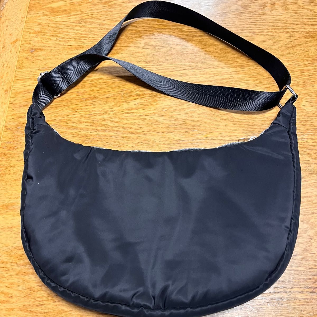 HANA デビュー前 イベント ロゴラウンドバッグ｜Yahoo!フリマ（旧