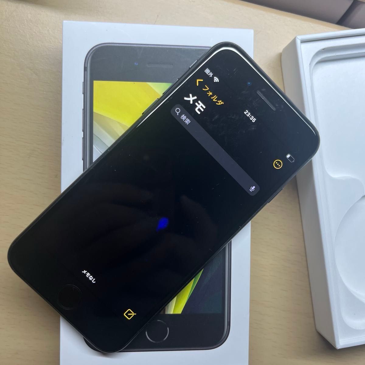 iPhoneSE2 se 第2世代 128GB SIMフリー バッテリー最大容量77% 背面