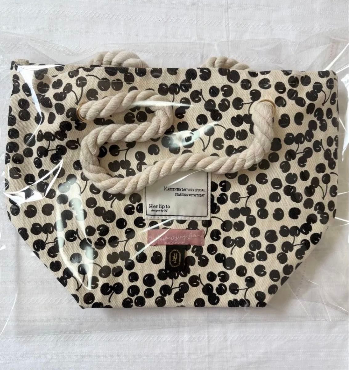 Herlipto HLT Cherry Tote チェリートートバッグ ブラック｜Yahoo