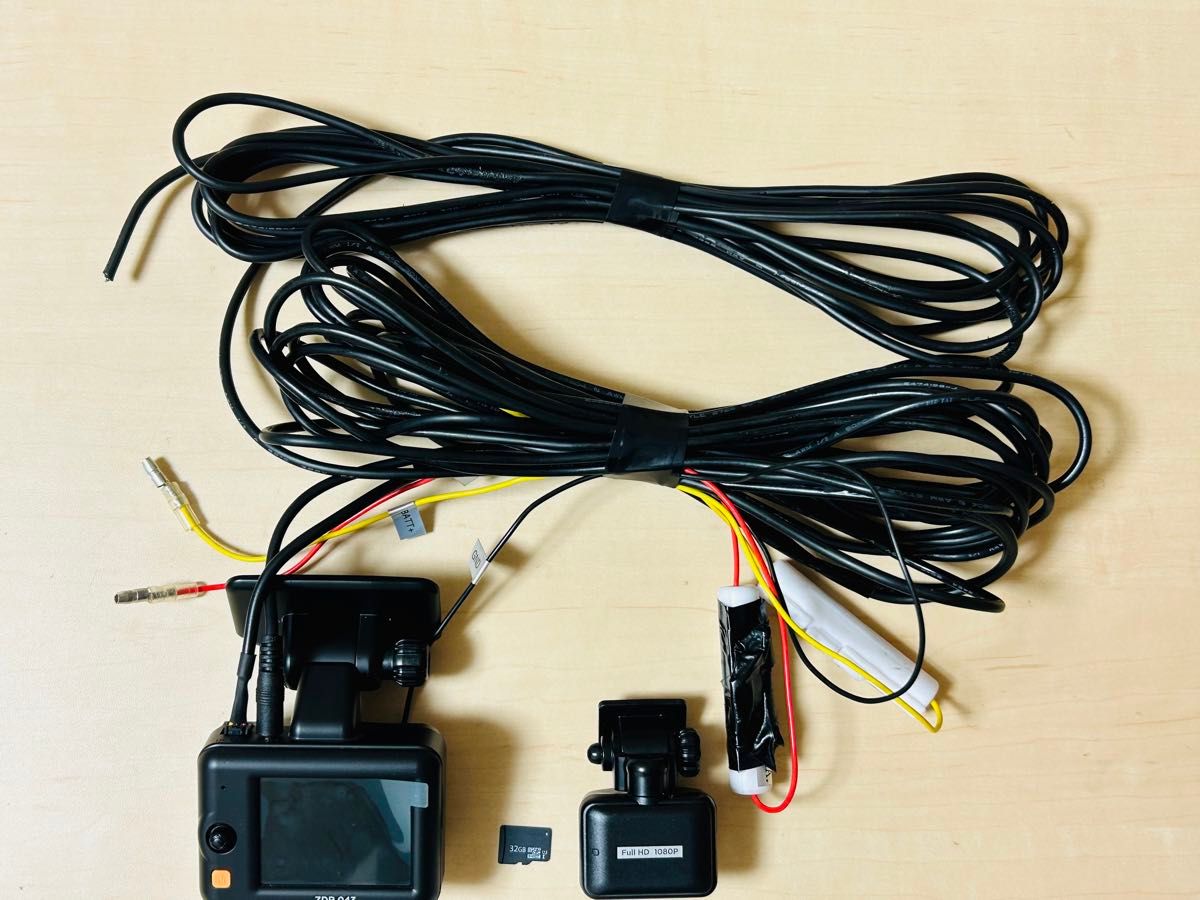 コムテック 前後2カメラ ドライブレコーダー ZDR043 Micro SDカード