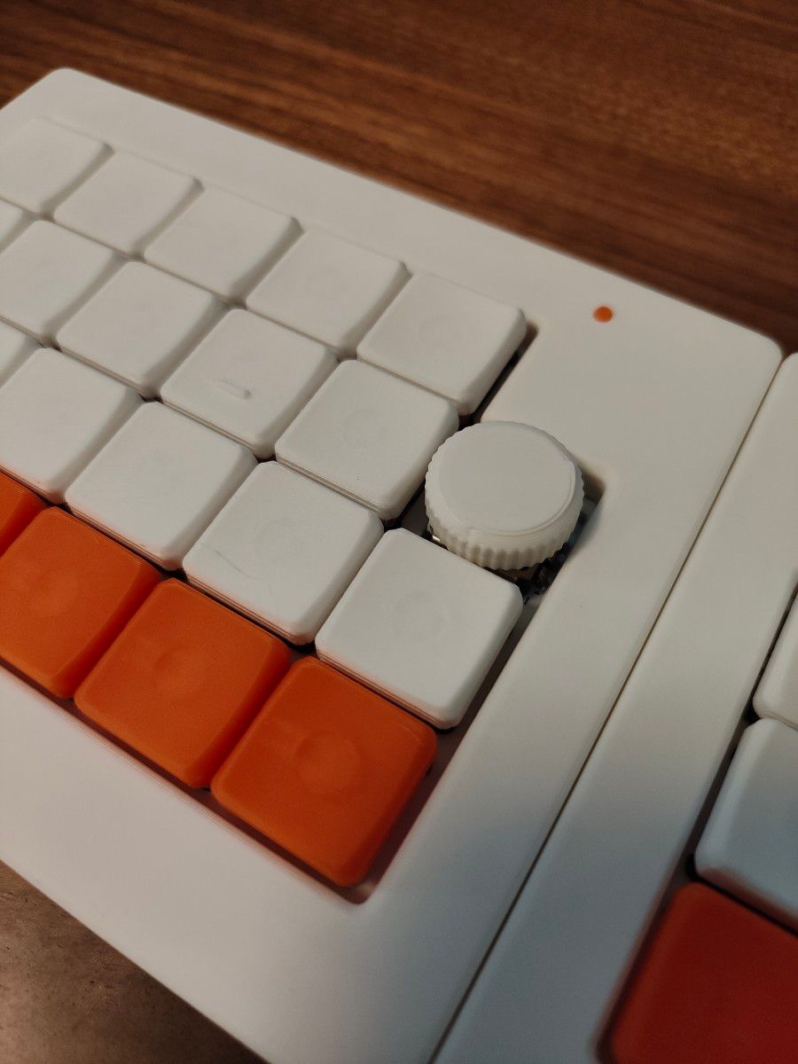 Orbee トラックボール ロープロファイル 無線分割キーボード zmk