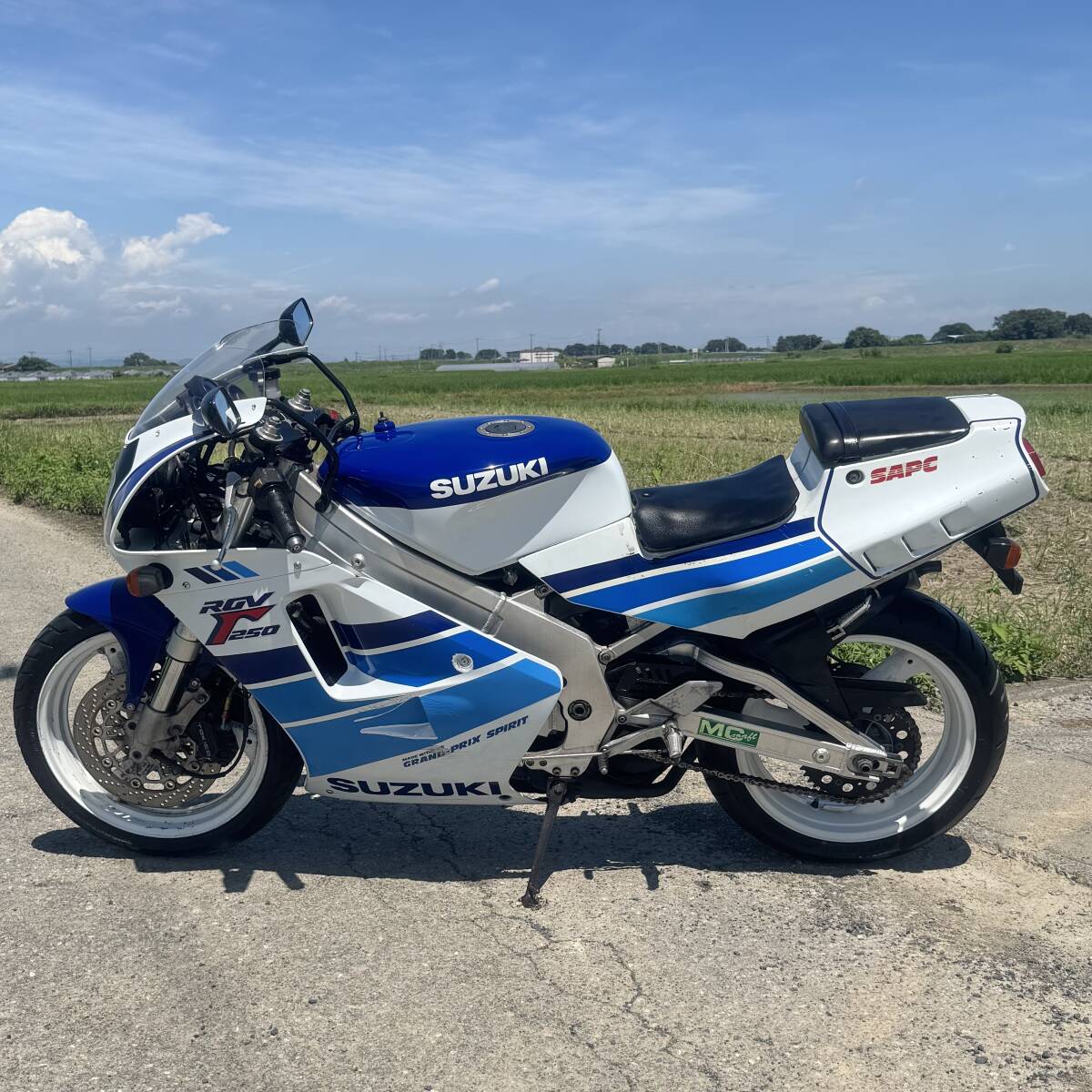 VJ22A スズキ RGV250Γ バイクの系譜 1990- 新車・中古バイクを探す