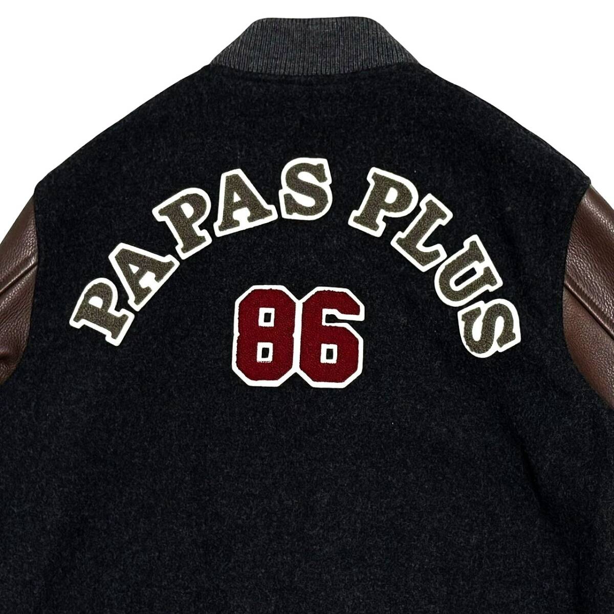 極美品 定価10万 Papas＋ パパス プラス Pロゴ サガラワッペン 刺繍