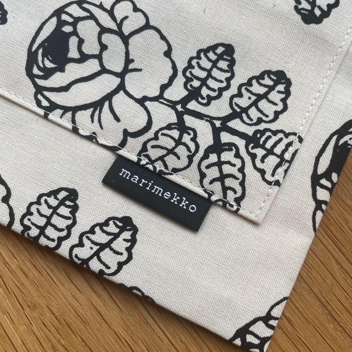 国内正規品 新品 marimekko VIHKIRUUSU マリメッコ ヴィヒキルース