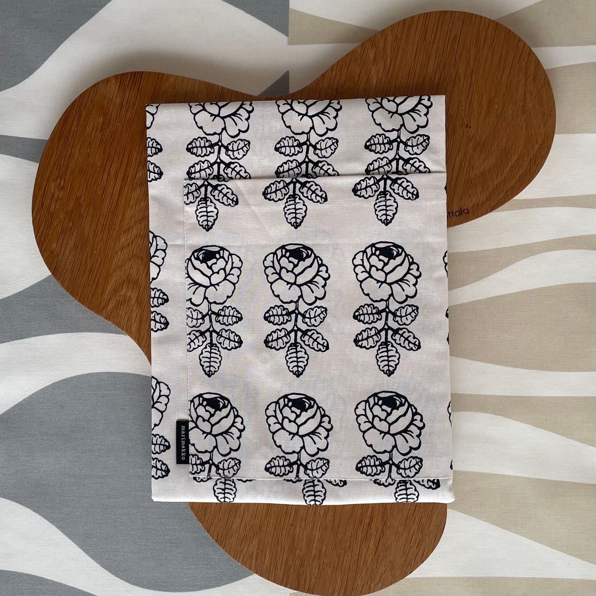 国内正規品 新品 marimekko VIHKIRUUSU マリメッコ ヴィヒキルース