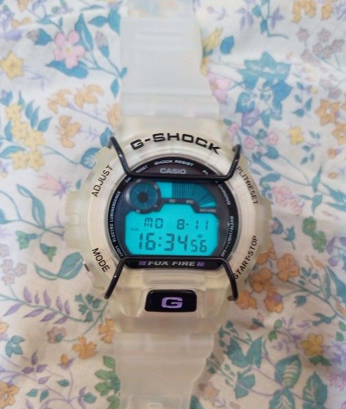 DW-6900 G-SHOCK FOX FIRE サーフライダーファウンデーションコラボ