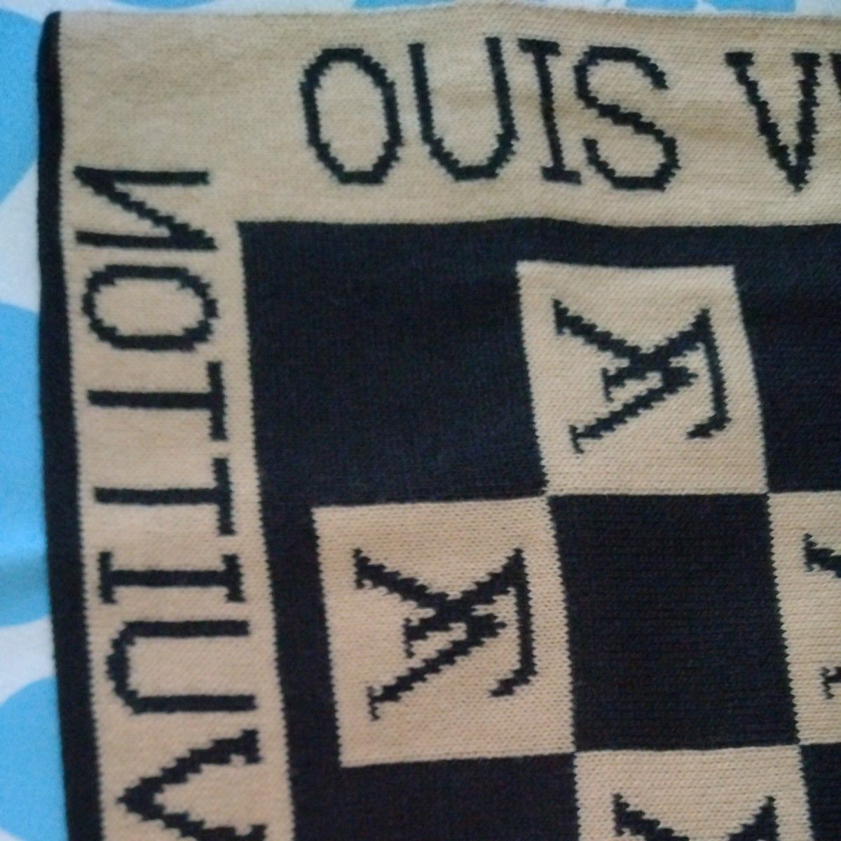 未使用品】LOUIS VUITTON ルイ・ヴィトン ノベルティマフラーストール