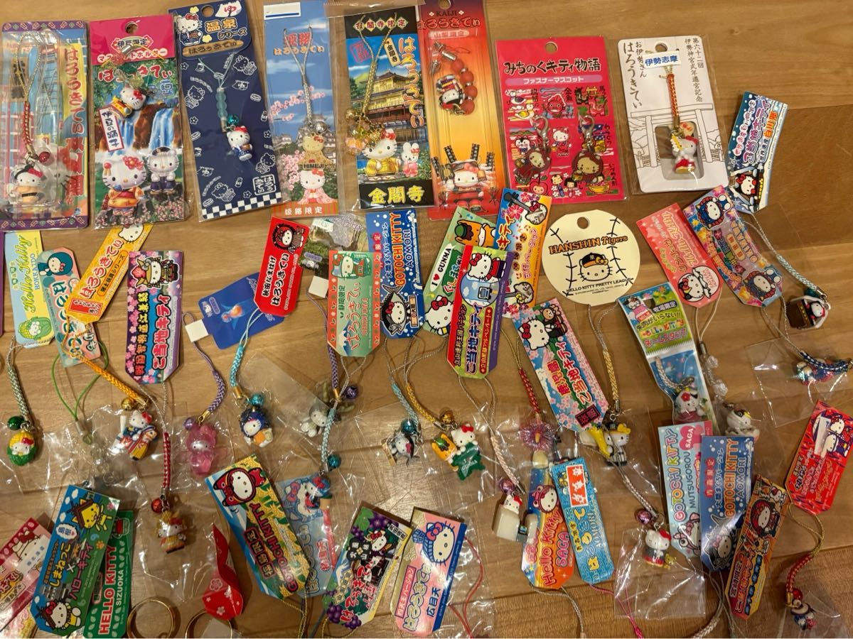 バラ売り・他地域まとめ買い可】ハローキティ ファスナーマスコット