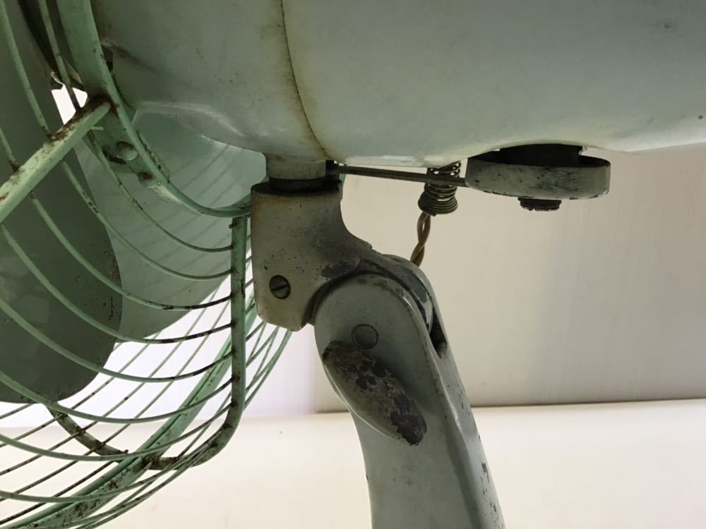アンティーク 鉄製 古い 扇風機 三菱 鉄羽根 3枚羽根 首振り 昭和
