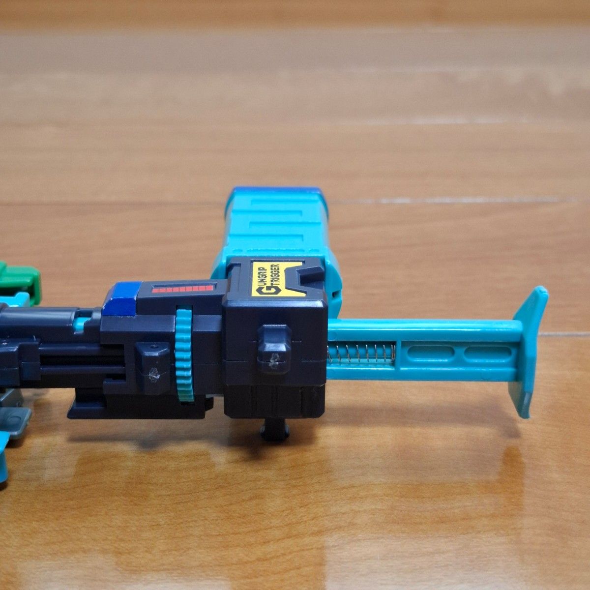 スーパービーダマン ファントムイーグル ファントムレオン ガン