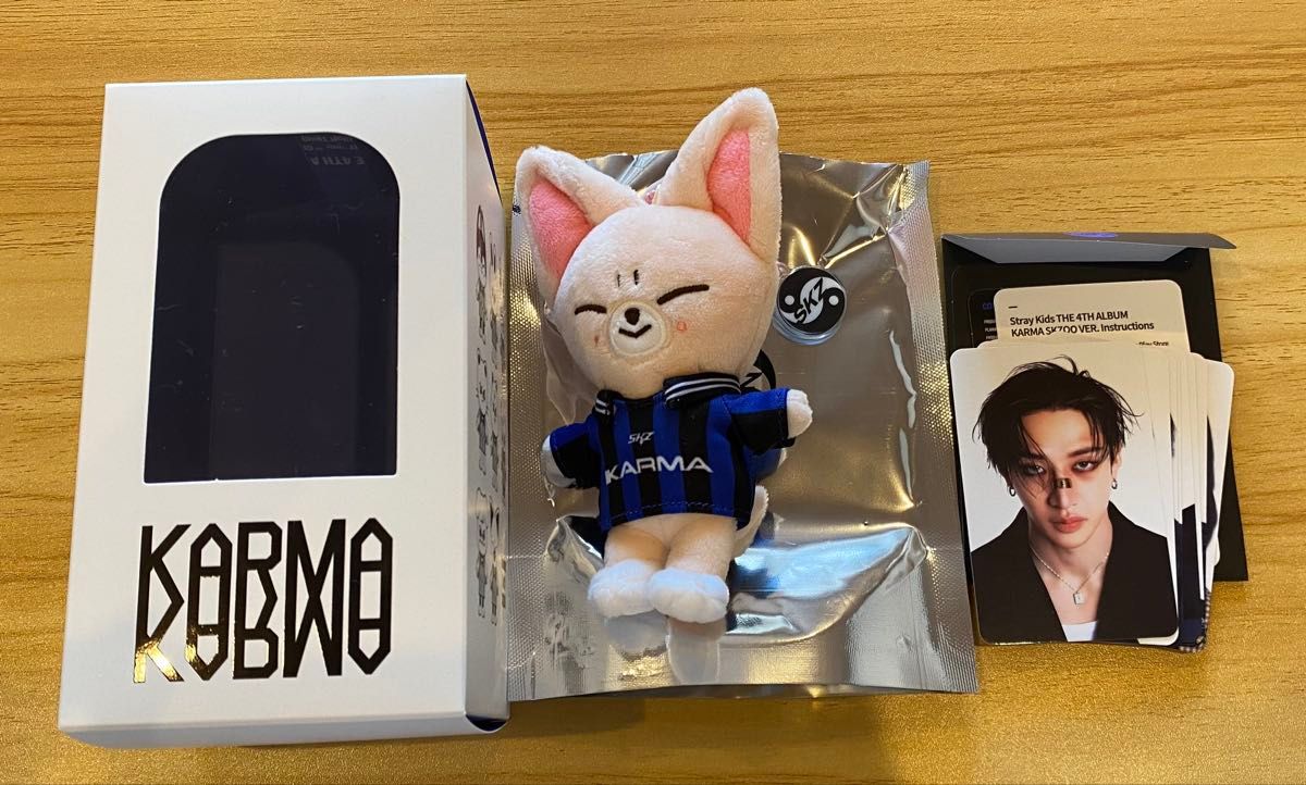 stray kids スキズ KARMA skzoo ver FoxI Ny アイエン 封入トレカ8人
