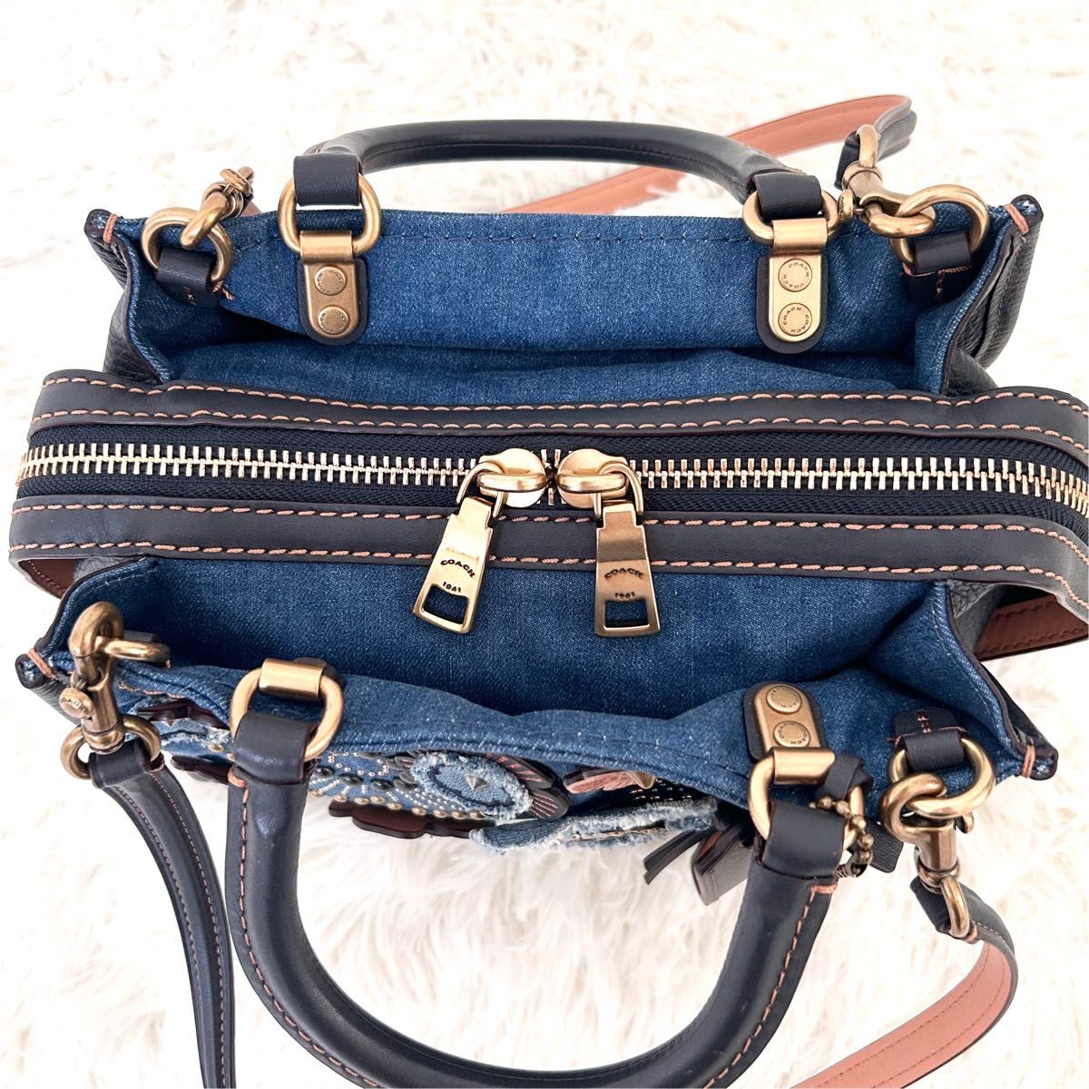 日本限定 美品 コーチ ティーローズ ローグ25 2way ショルダー