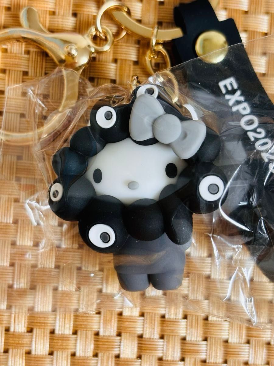 大阪 関西 万博 ミャクミャク ハローキティ ブラック モノクロ 黒