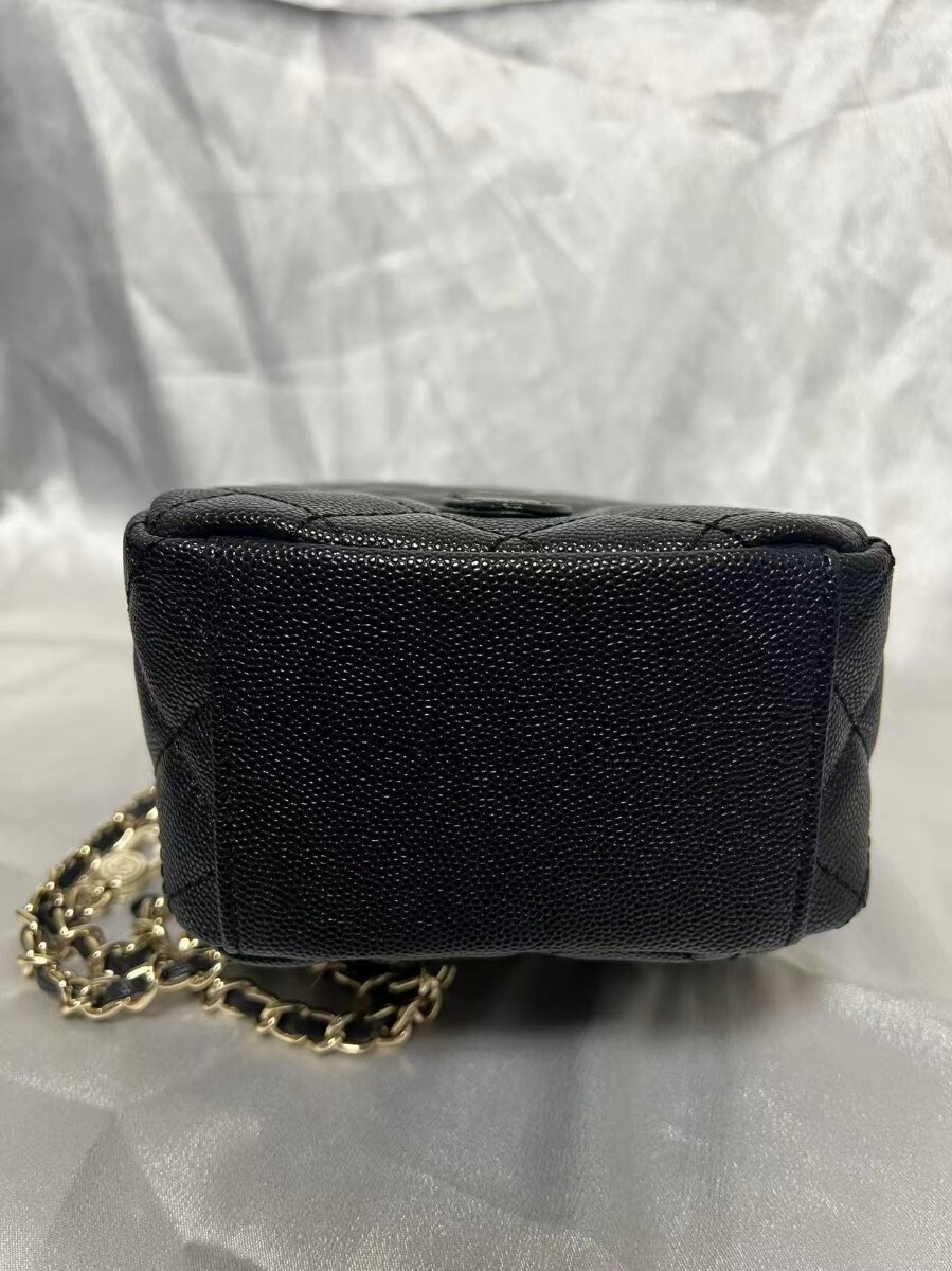 非売品シャネル ノベルティポイントダイヤモンド柄ミニバックパック