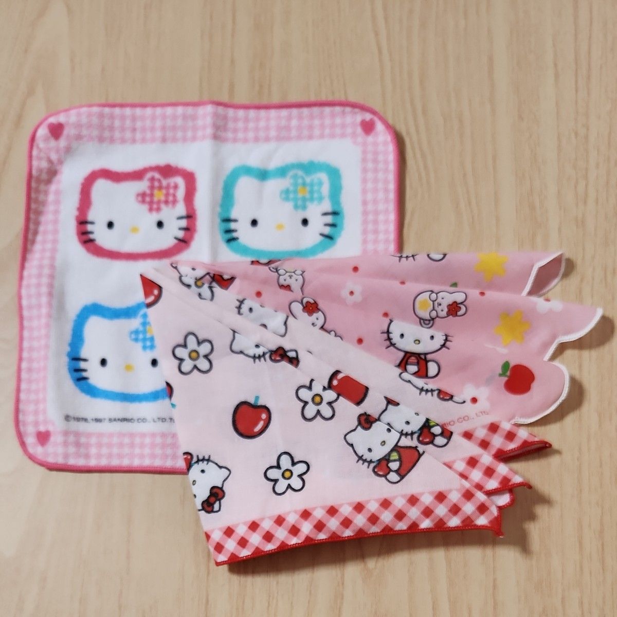 ハローキティ レトロハンカチ 3枚セット｜Yahoo!フリマ（旧PayPayフリマ）