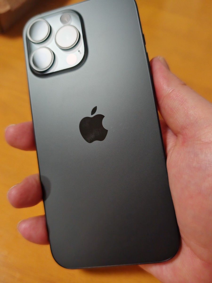 最終値下げ【超美品】iPhone 16 Pro Max 512GB SIMフリー ブラック