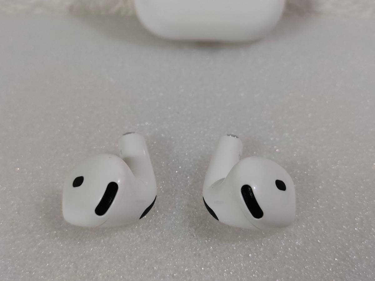 美品】AirPods 第4世代 (ANC) USB-C PXPA3J/A A3055 国内正規品 動作
