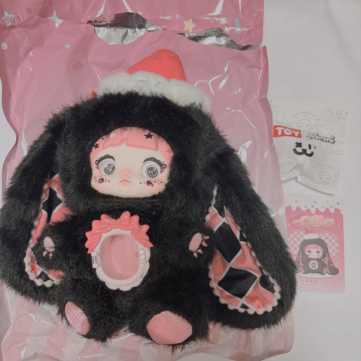 ITOYS NOMMI 一口甜心 ぬいぐるみ シークレット 黒い垂れ耳ウサギ