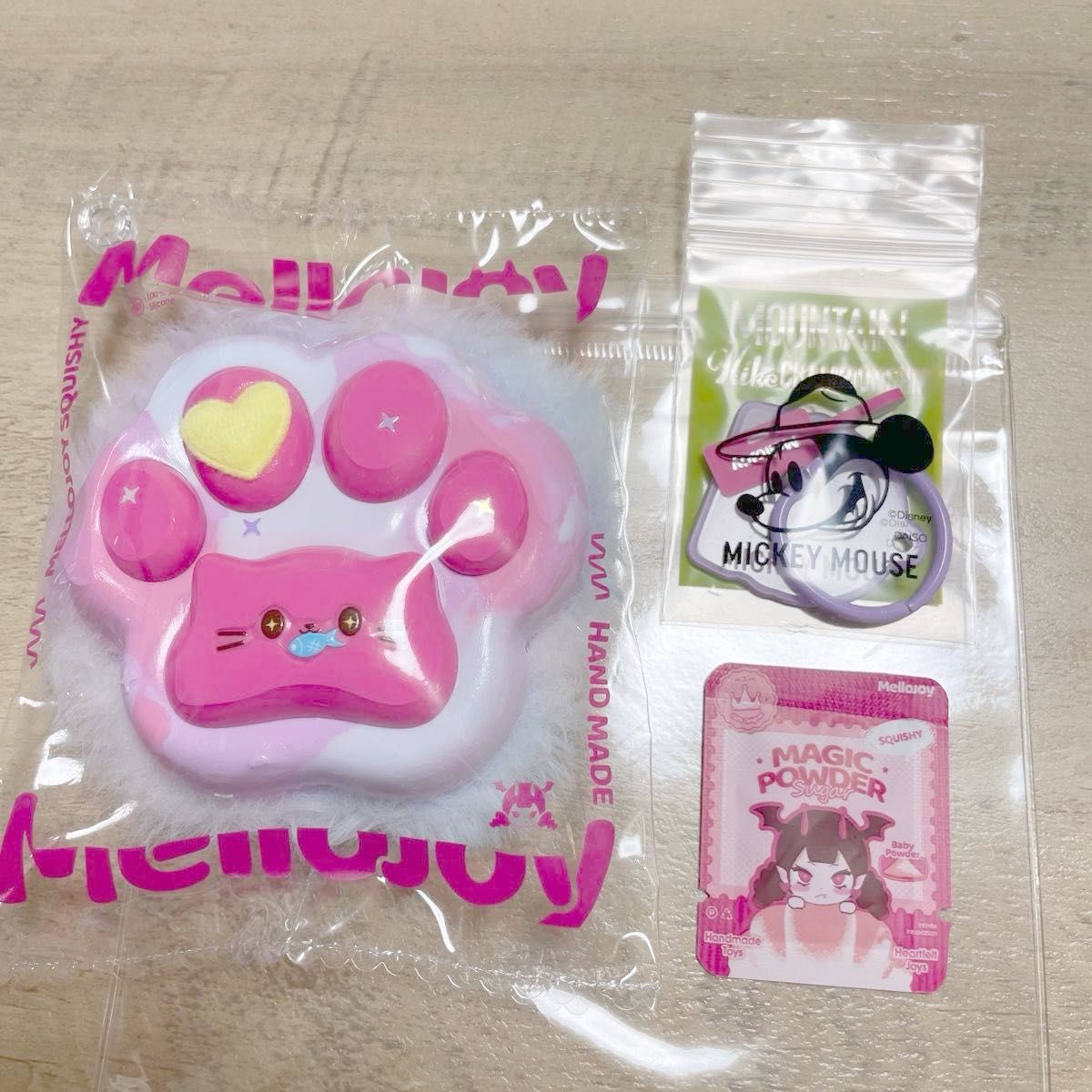 最終値下げ Mellojy メロジョイスクイーズ 癒しの猫の爪【もふもふ