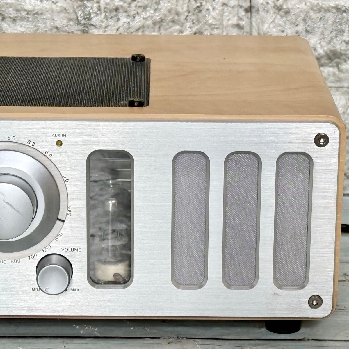 ジャンク品 SANSUI 真空管・デジタルアンプ内蔵スピーカー SHT-9002