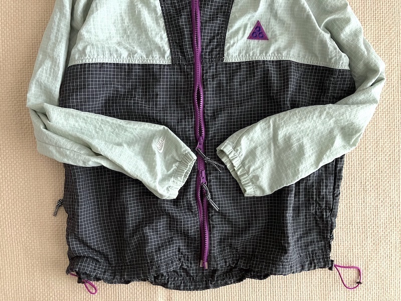 即決 NIKE acg マウンテンパーカー Mt fuji 水色っぽいグレー 黒