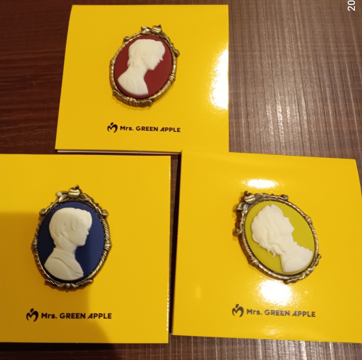 送料無料 カメオピンズ ランダムアイテム Mrs GREEN APPLE ミセス