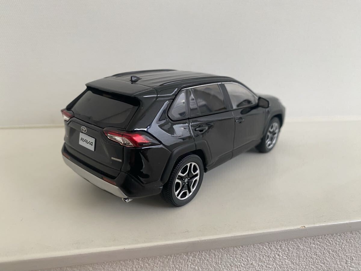 送料込み トヨタ RAV4 1/30 ラブ4 アドベンチャー 非売品 カラー