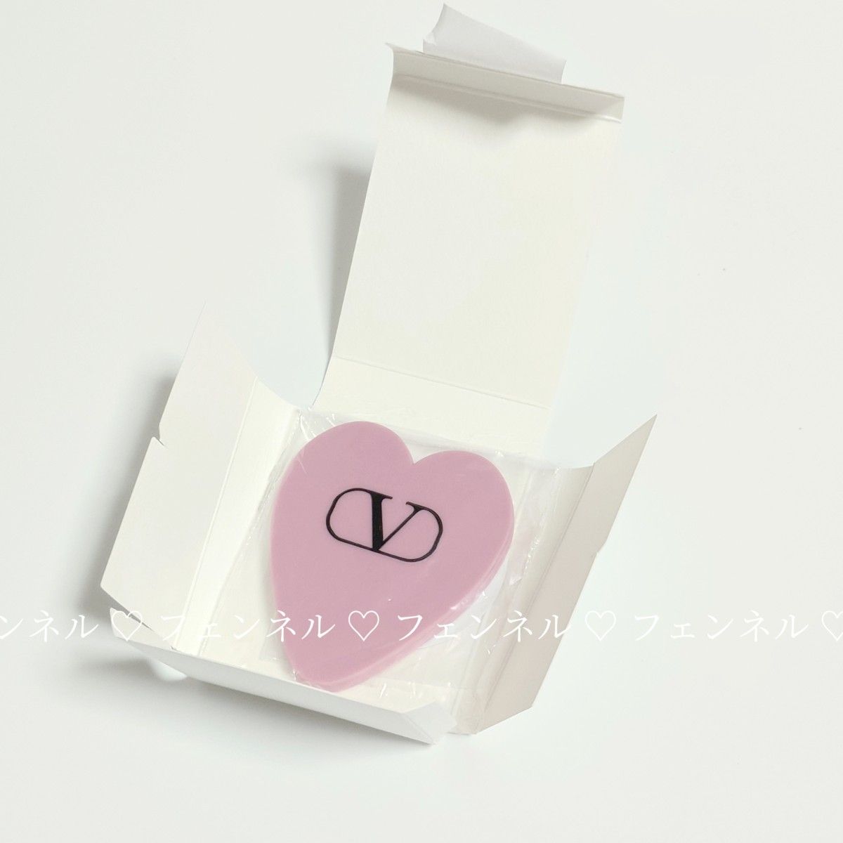 ヴァレンティノ ビューティー VALENTINO BEAUTY 正規ノベルティ ピンク