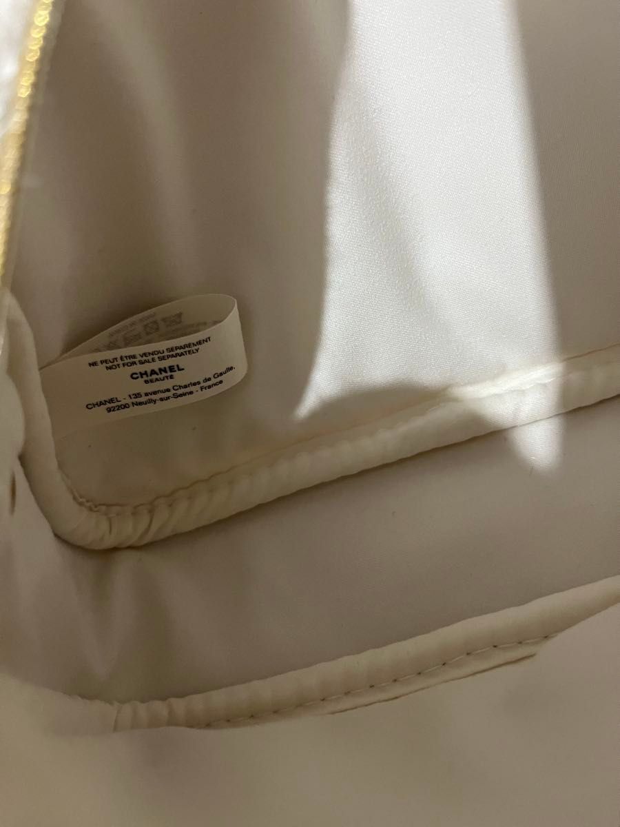 CHANEL シャネル ノベルティ ポーチ ショルダー ラメ ホワイト｜Yahoo