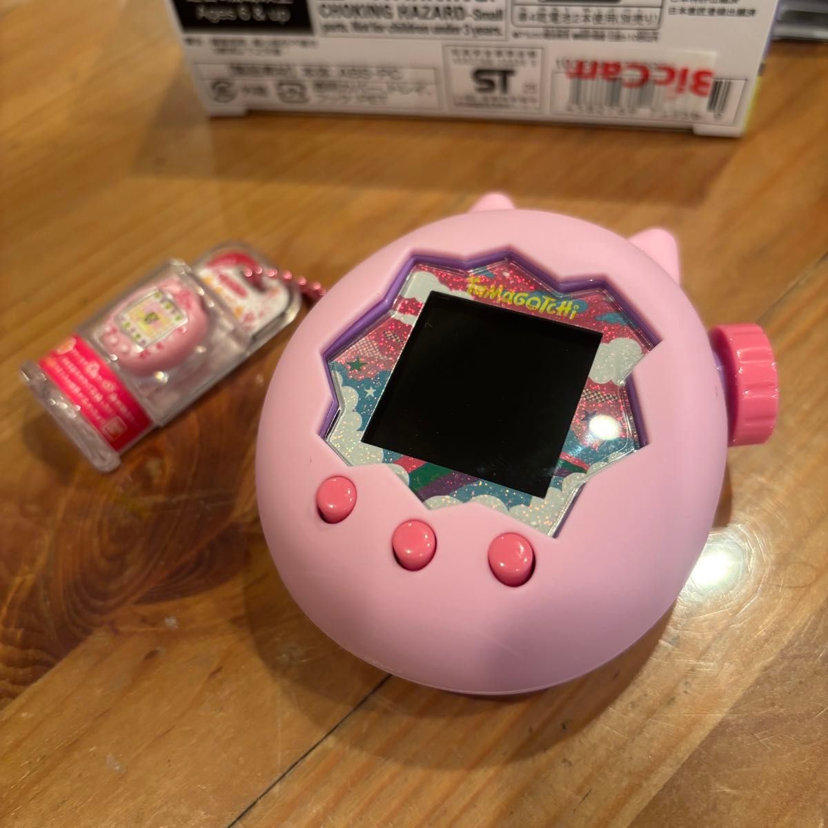 たまごっちパラダイス パープルスカイ ストラップ ケース 画面保護付き