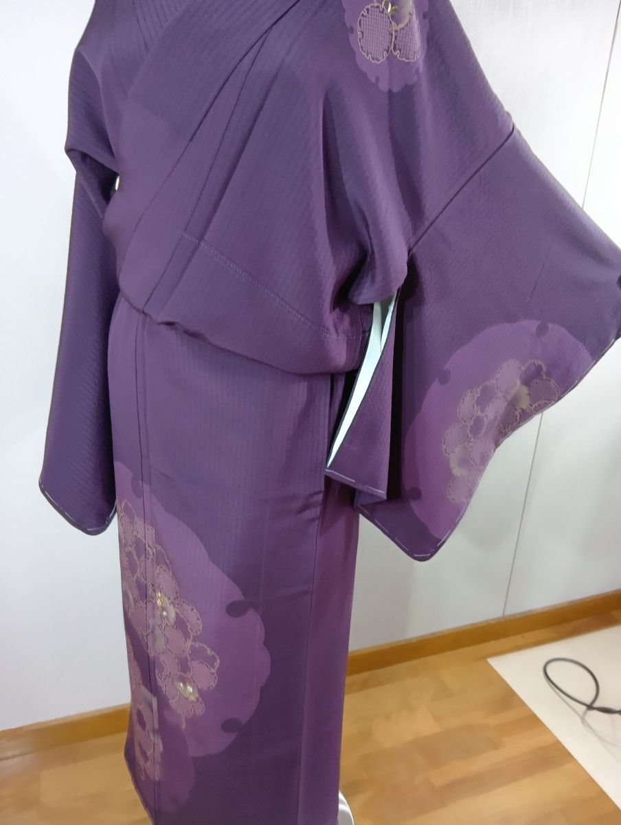 矢1620) 正絹 附け下げ 紫色 金彩や刺繍 しつけ付き｜Yahoo!フリマ（旧