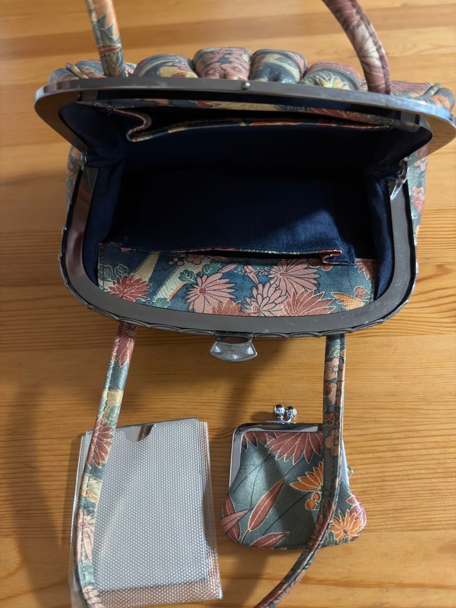 ハンドバッグ 昭和レトロ 和装小物 花柄 がま口 レトロ ビーズバッグ
