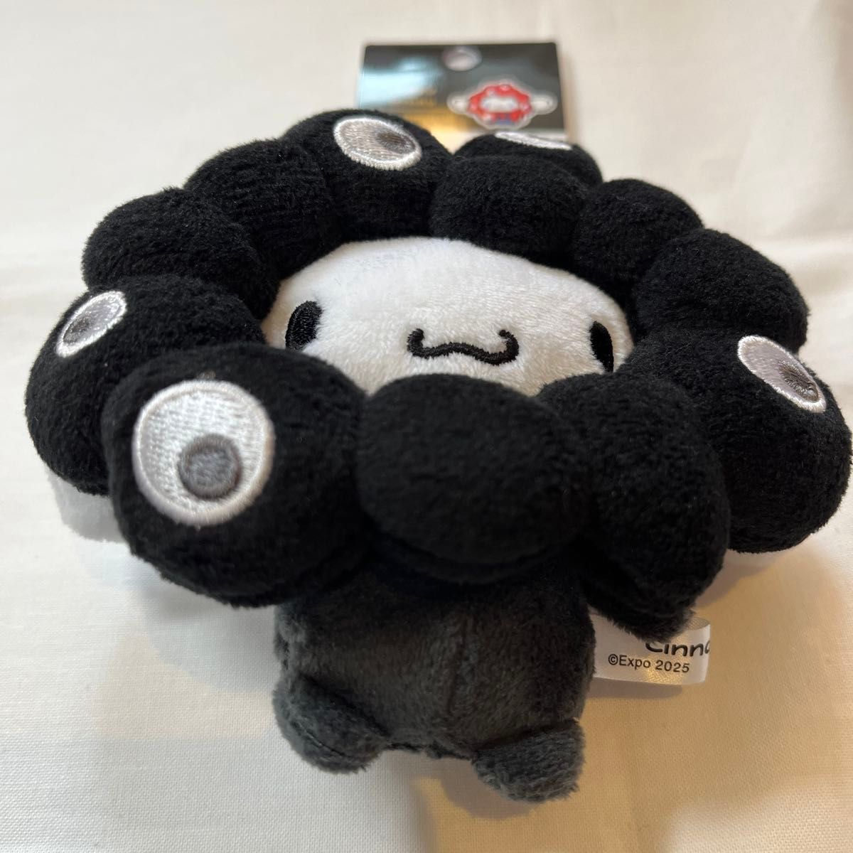 黒ミャクミャク サンリオ なりきりぬいぐるみ 【シナモンロール