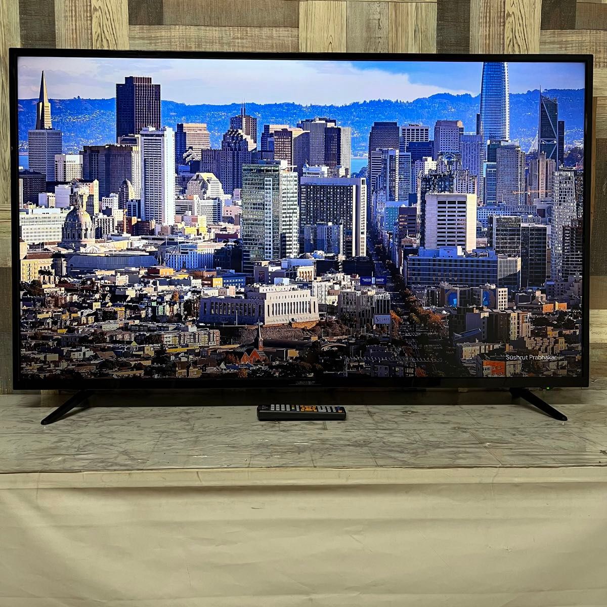 ジャパンネクスト55型4K液晶ディスプレイ目に優しいブルーカットモデル