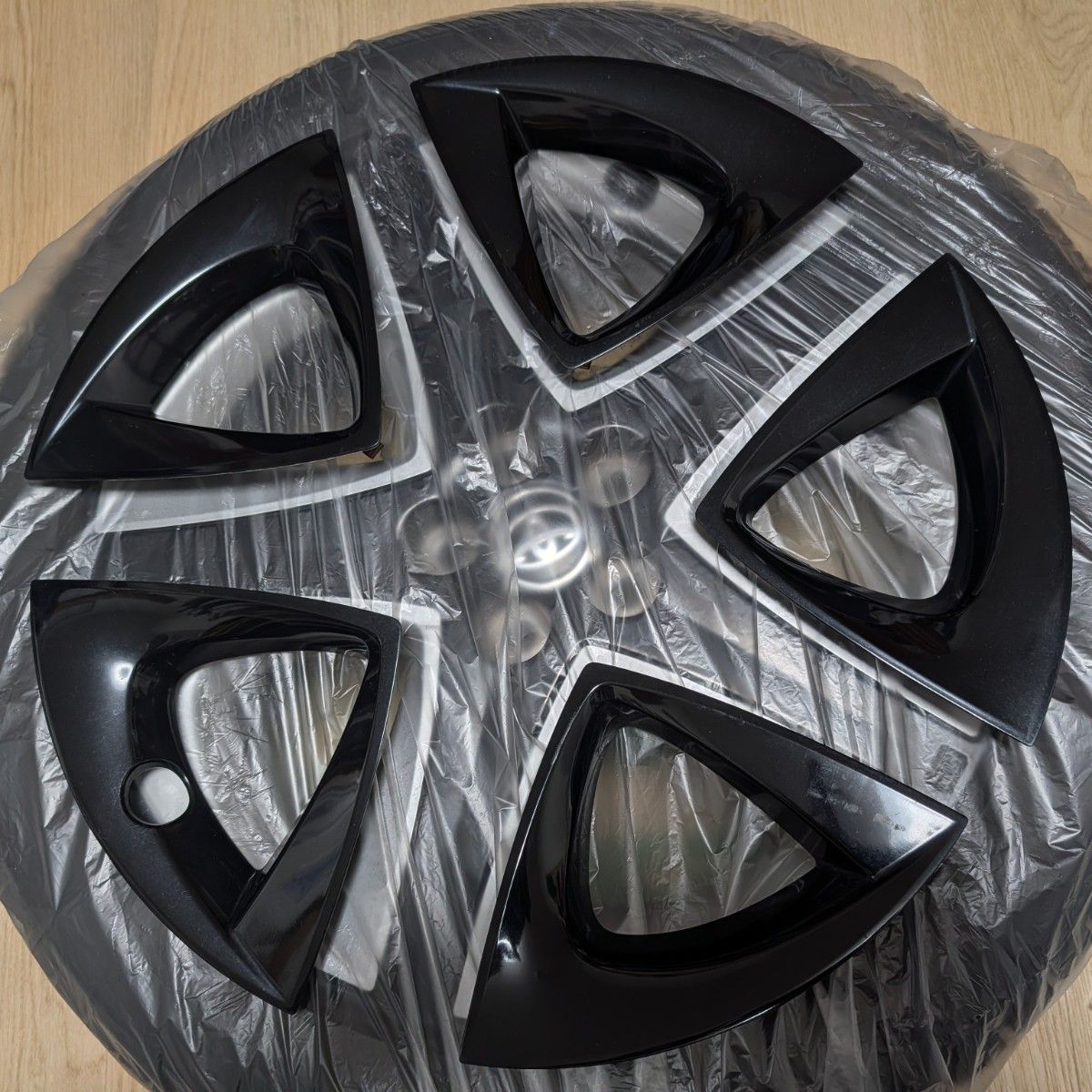 プリウス アクセントピース ブラック 黒 1台分 50系 17インチ 純正