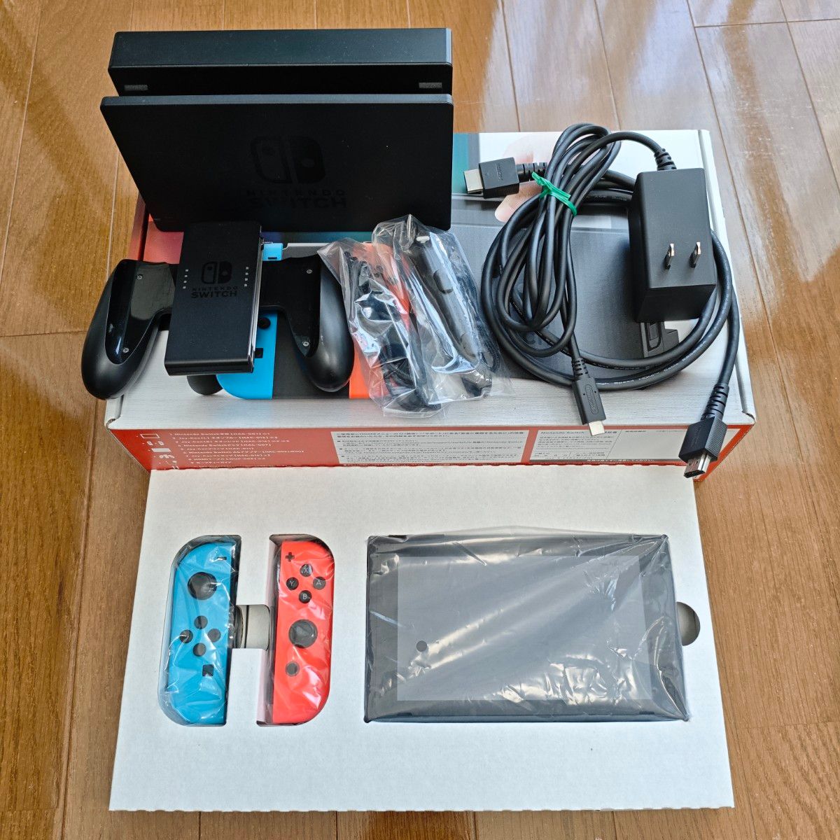 Nintendo Switch 初期型 本体 付属品あり ニンテンドースイッチ 任天堂