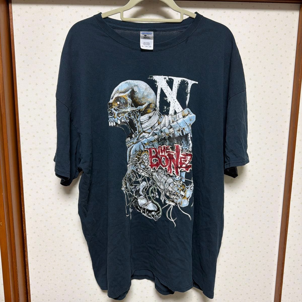 希少XLサイズ◇The BONEZ ダメージ加工スカルTシャツ 希少XLサイズ