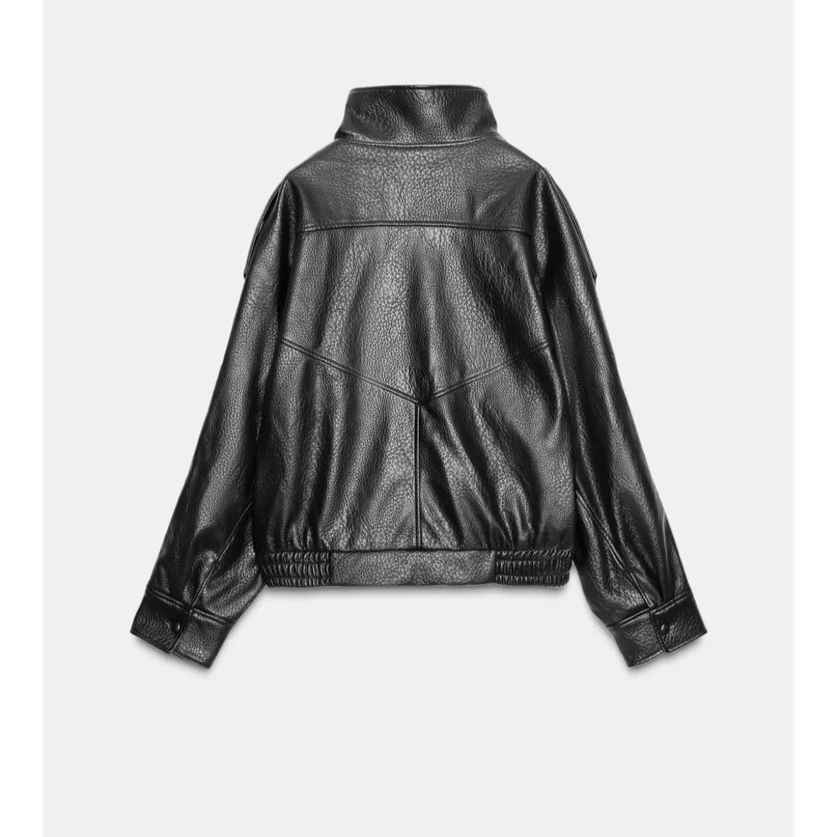 タグ付き新品 ZARAのフェイクレザージャケット Mサイズ ブラック色