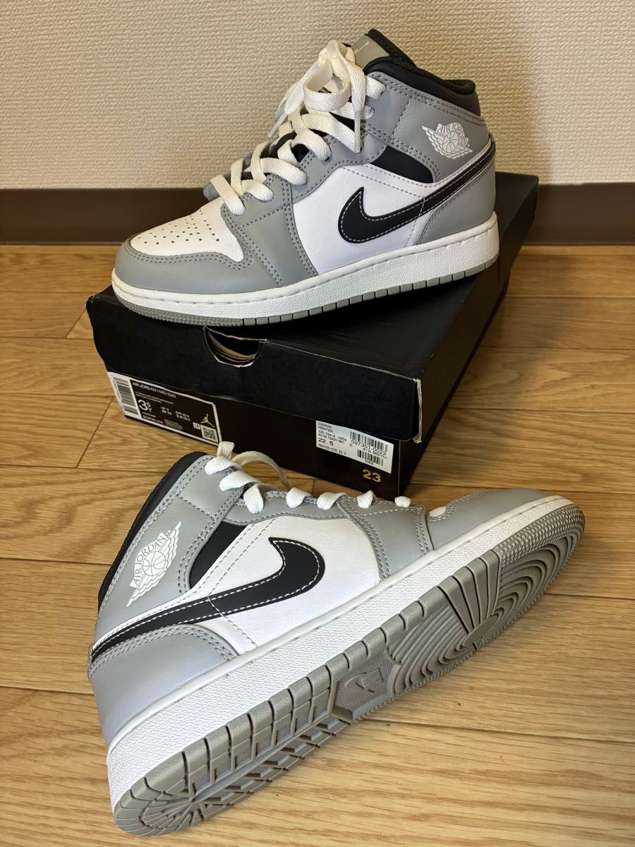 ナイキ GS エアジョーダン1 ミッド グレー ホワイト/アンスラサイト 22