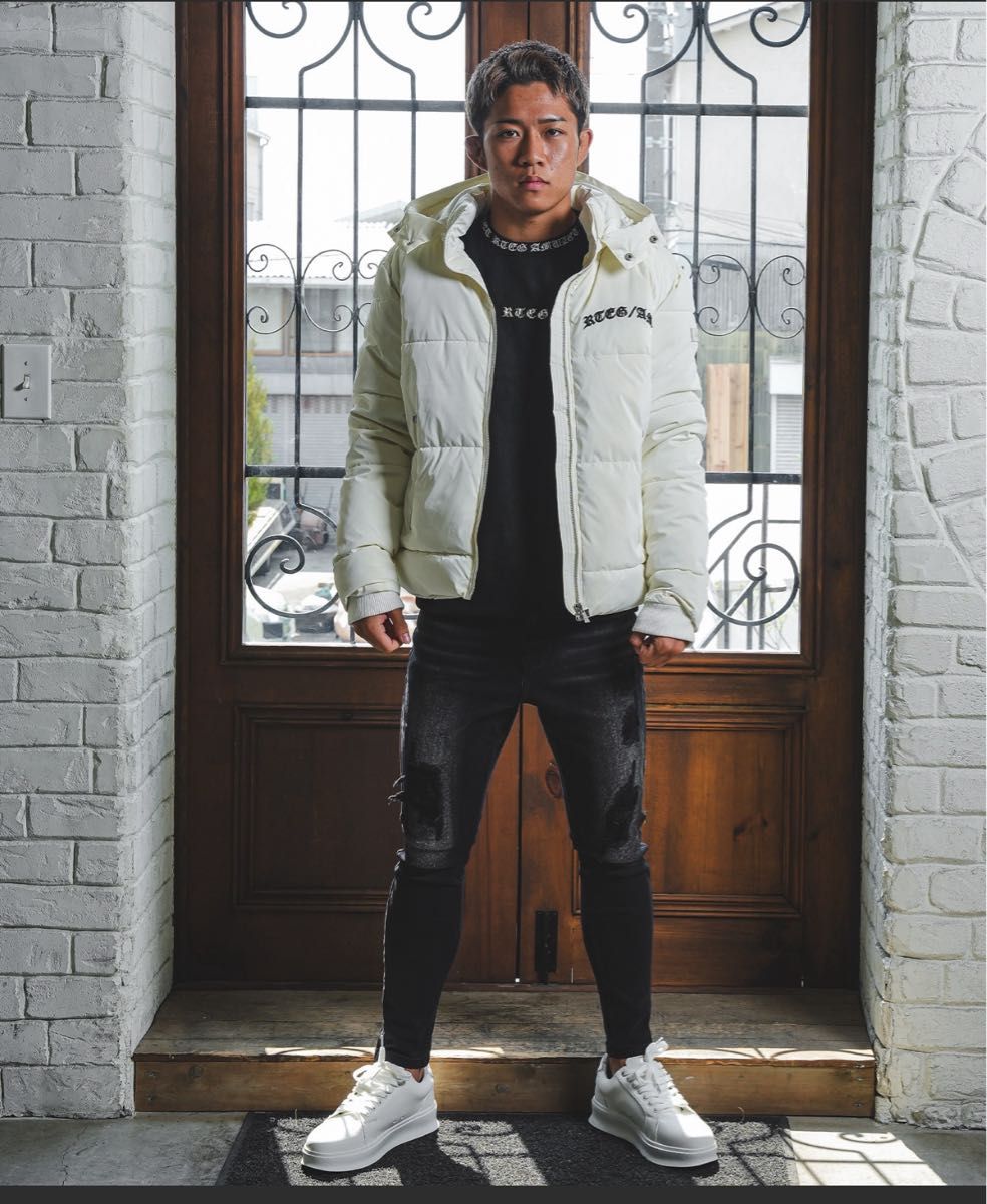 アダムスジャグラー 完売品 ダウンジャケット ホワイト｜Yahoo!フリマ