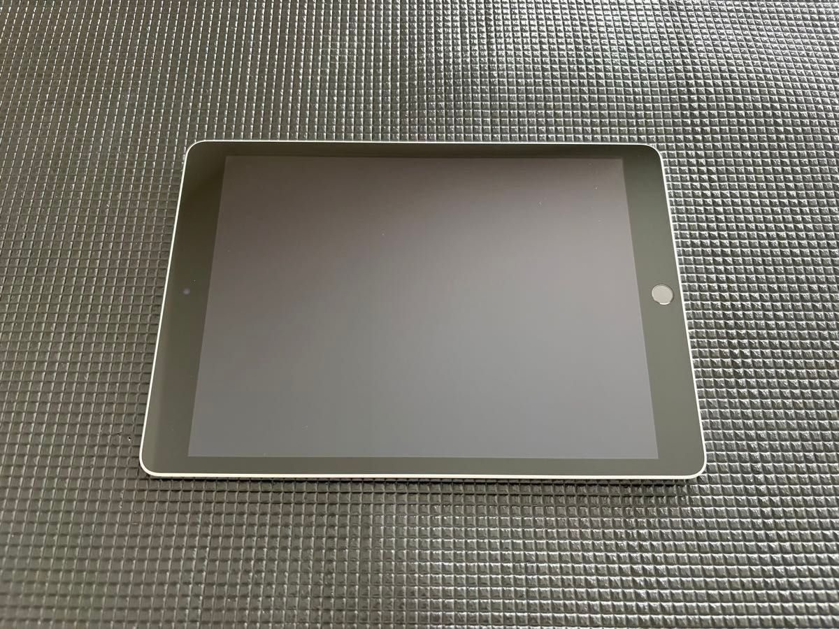 iPad第9世代 Wi-Fiモデル 64GB 本体 バッテリー最大容量94% iPad 第9