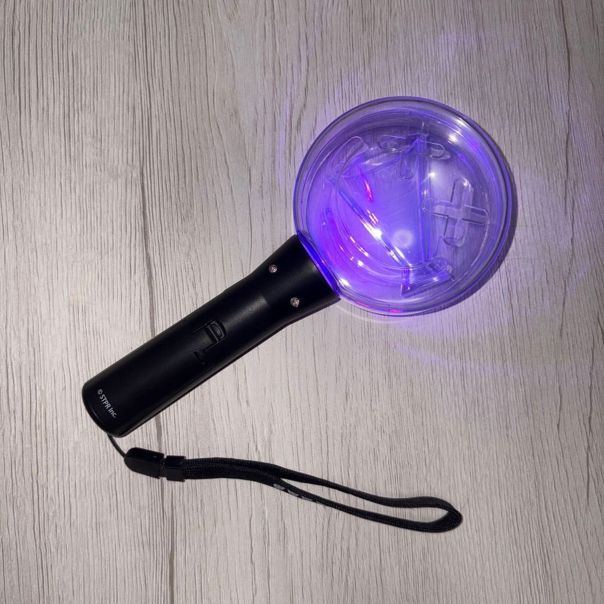 AMPTAKxCOLORS メガホンペンライト｜Yahoo!フリマ（旧PayPayフリマ）