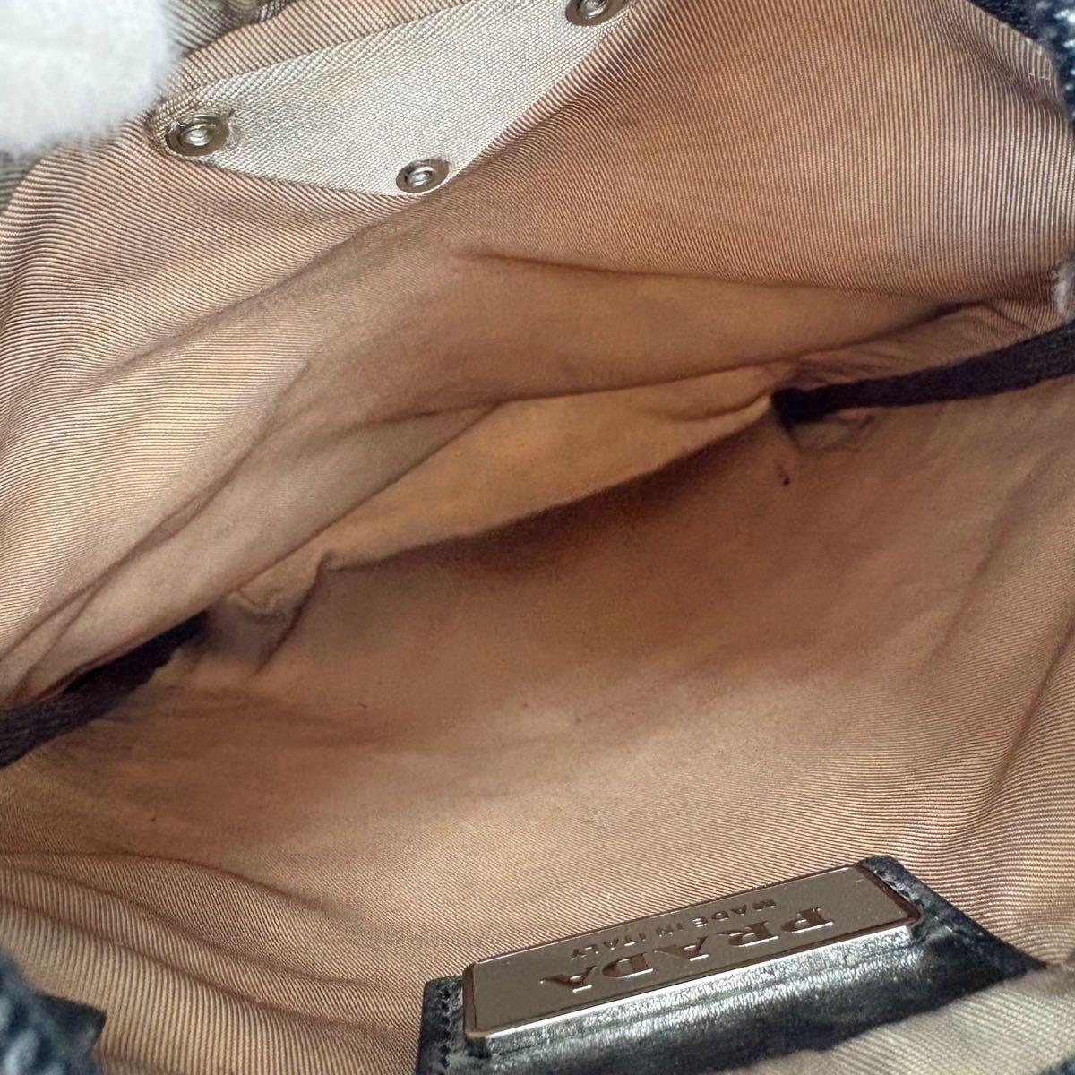 プラダ PRADA ミニショルダーバッグ テスートナイロン グレージュ 三角