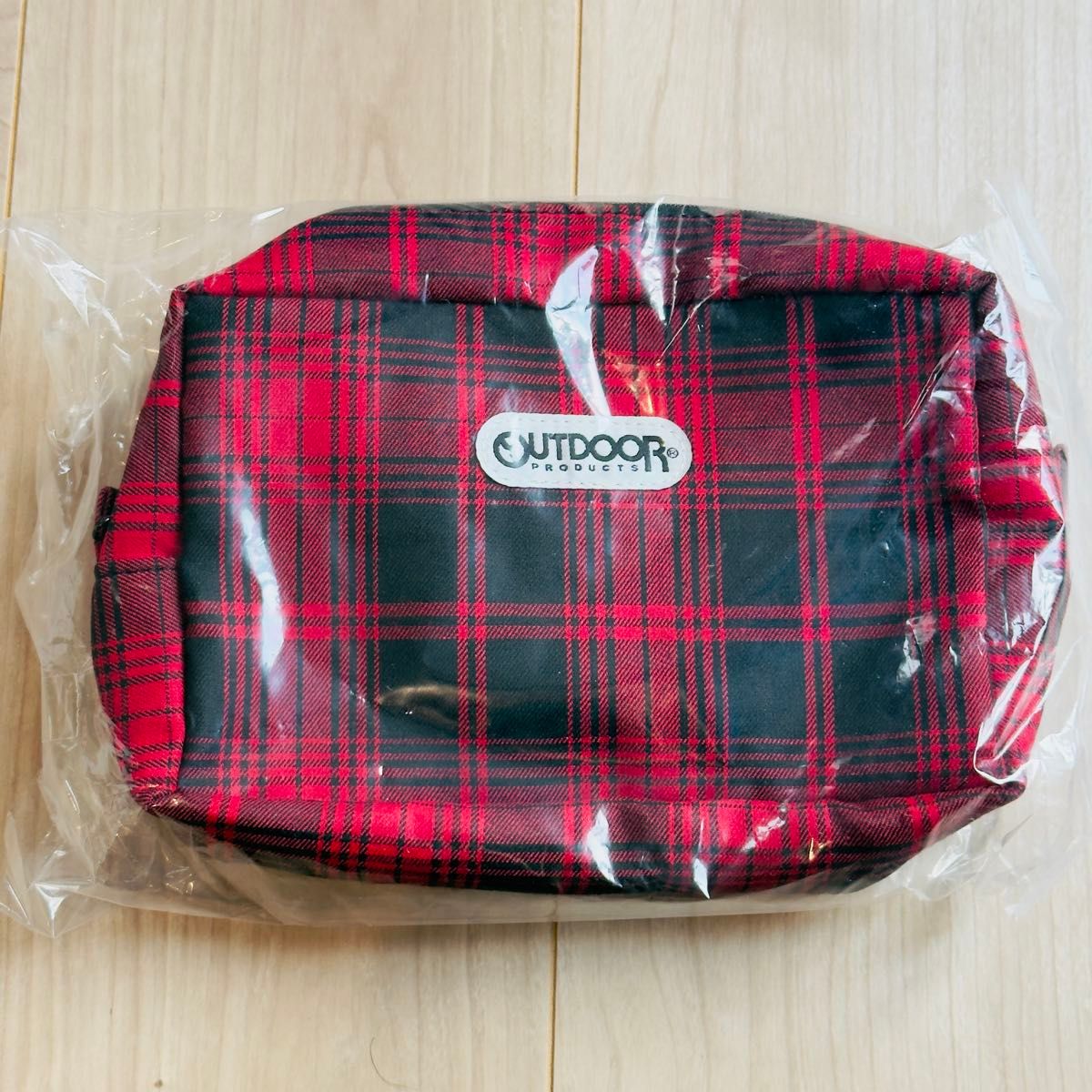 AKB48 大丸東京店 大衣装展 オサレカンパニー別注 OUTDOOR PRODUCTS