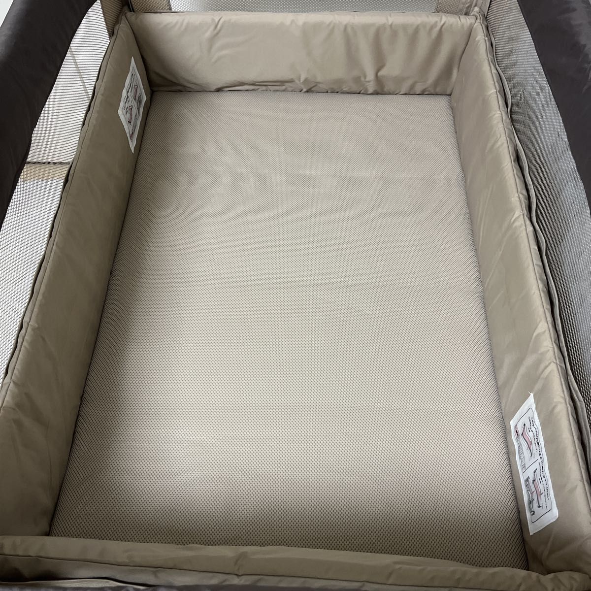 美品 アップリカ ココネルエアー ベビーベッド サークル 寝具 66047