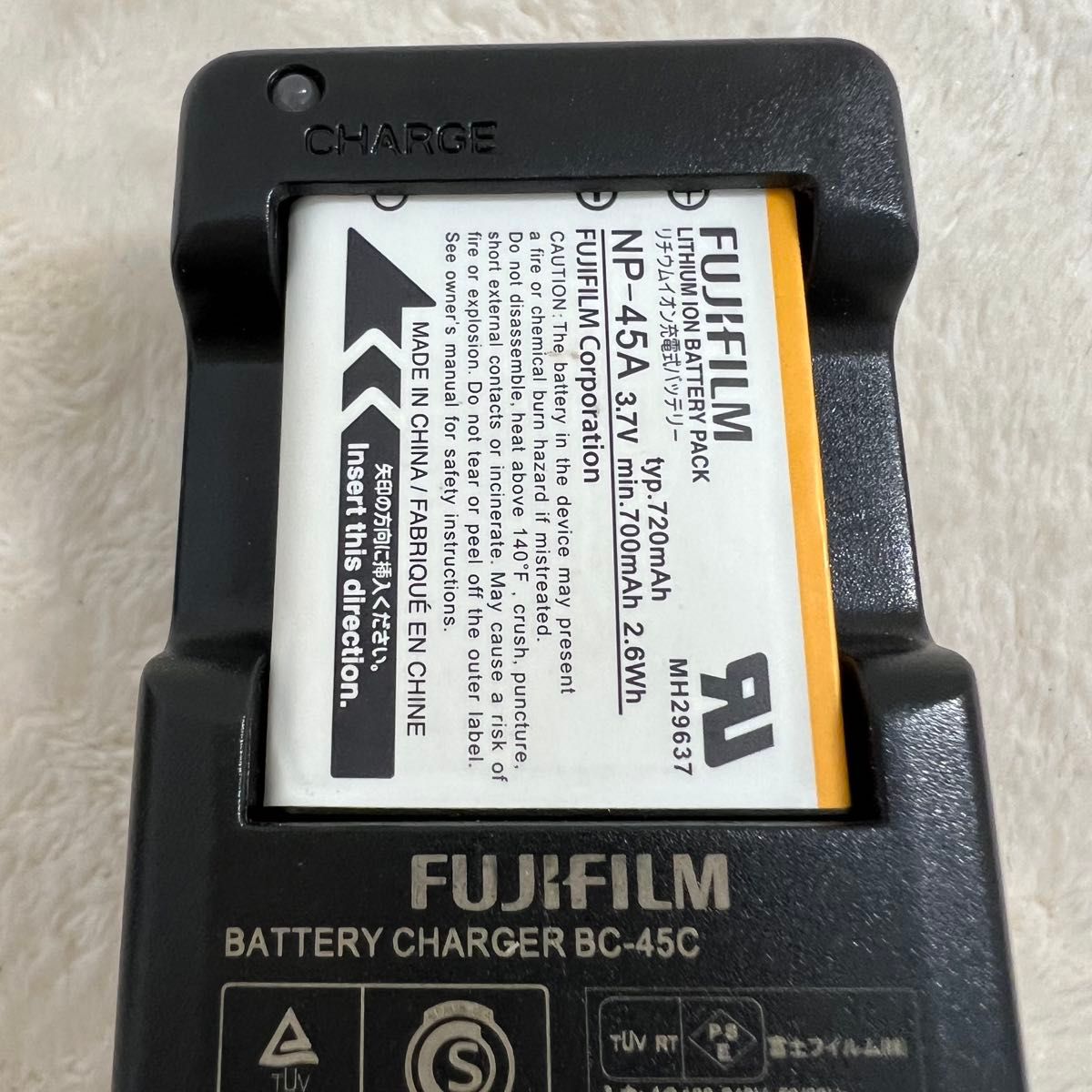 FUJIFILM FinePix Z デジタルカメラ ピンク バッテリー充電器セット